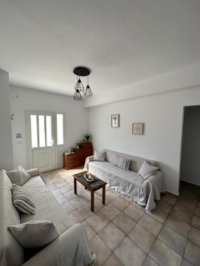 Melintas Cozy Apartments 2 Plomari ภายนอก รูปภาพ